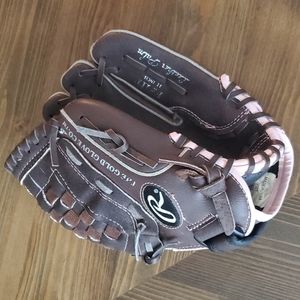 Cute Rawlings Softball Glove